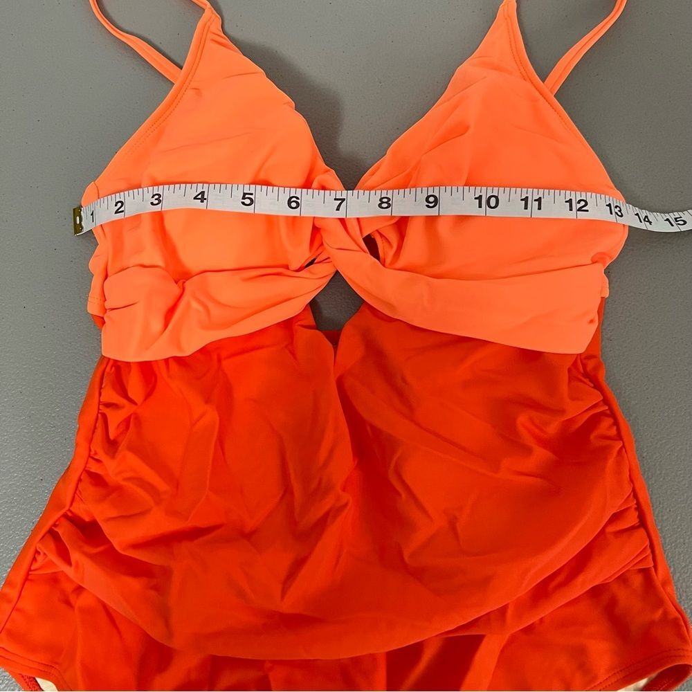 Cupshe Twist Front Color Block One Piece Swimsuit NWT Size Medium Orange Cutout - Picture 9 of 12